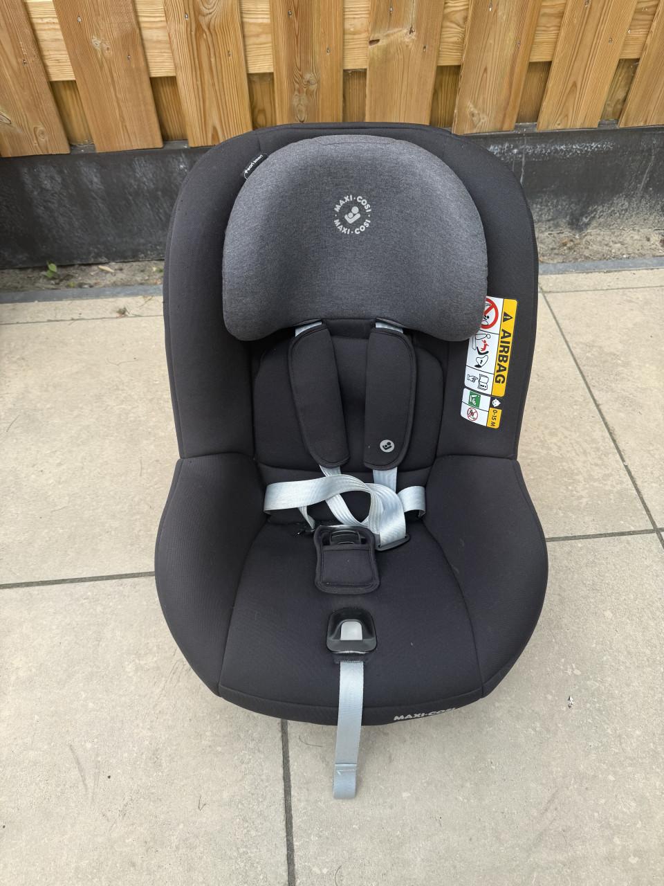 Maxi cosi FamilyFix 2, Pebble I-Size en Tobi