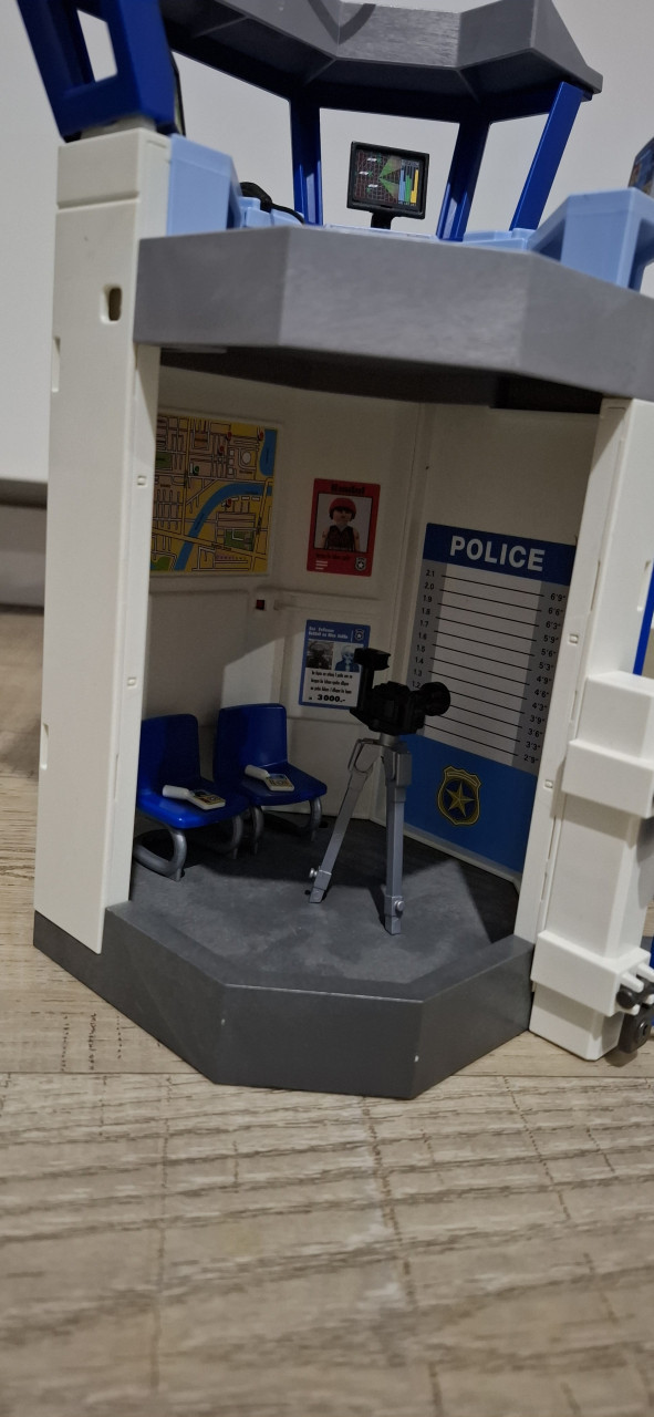 Playmobile politiebureau + uitbreidingset