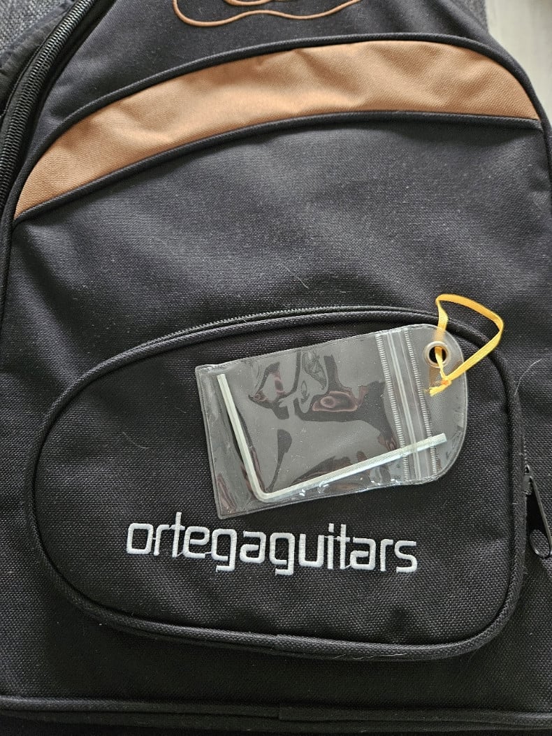 Ortega Feel Series RCE159SN Slim Neck Naturel Met Gigbag