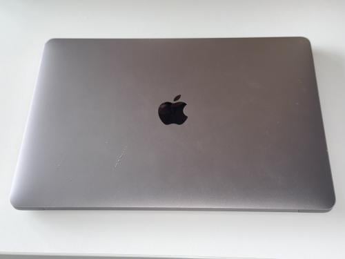 MacBook Pro 13" Touchbar