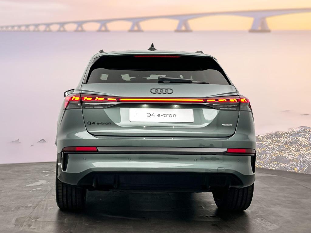 Audi Q4 E-tron s edition e-tron 55 82 kwh 250 kw / 340 pk suv ele
