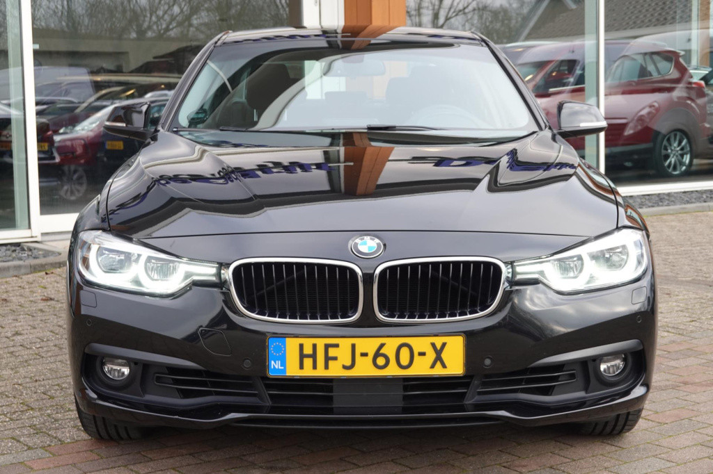 BMW 3-serie 320i executive