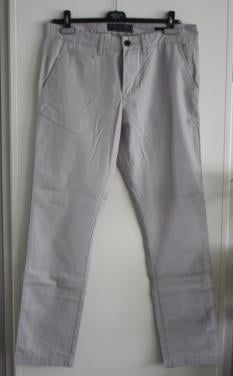 Grijze nette  maat 36-32