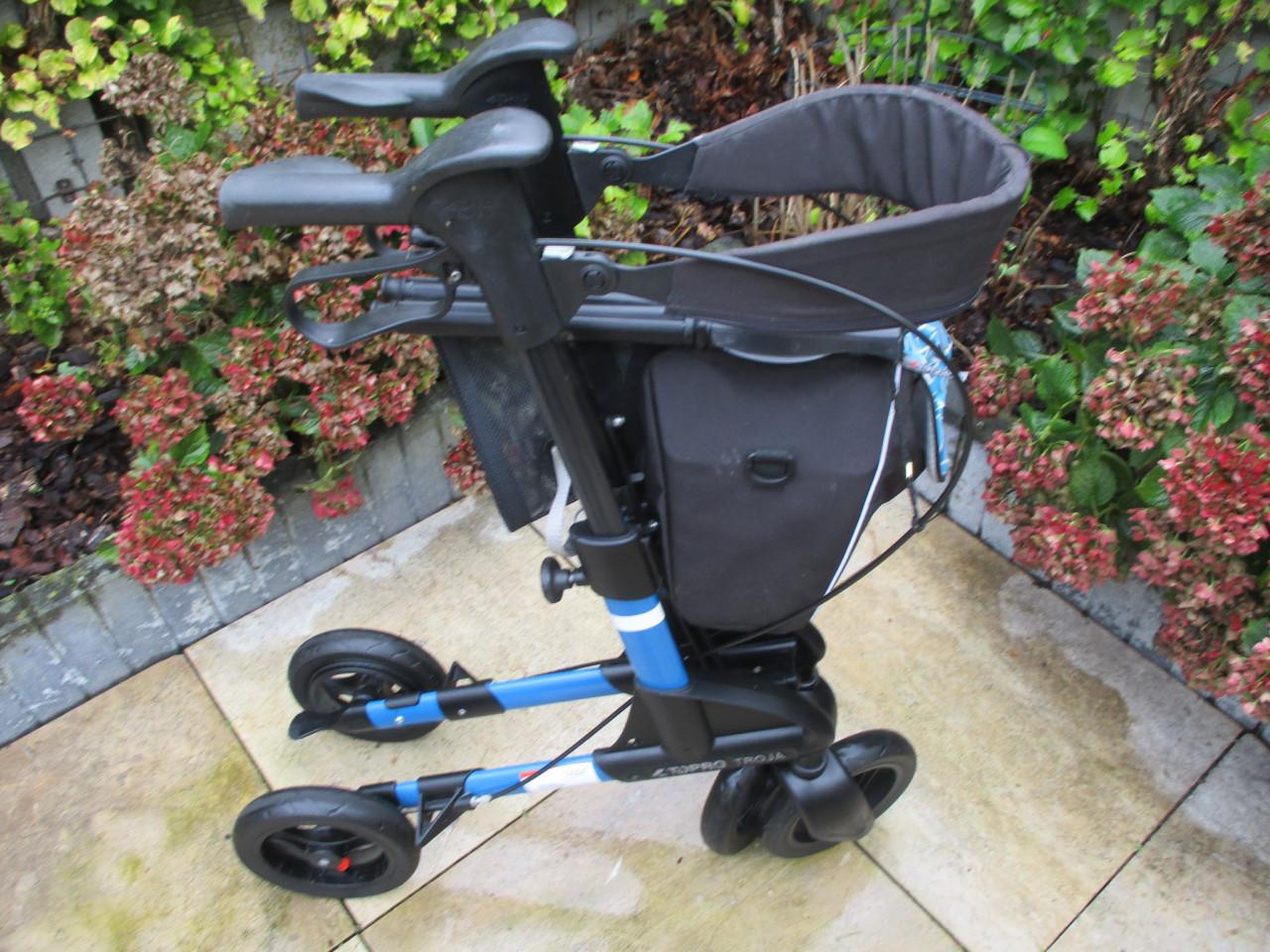 Zgan Topro Troja 2G opvouwbare lichtgewicht rollator