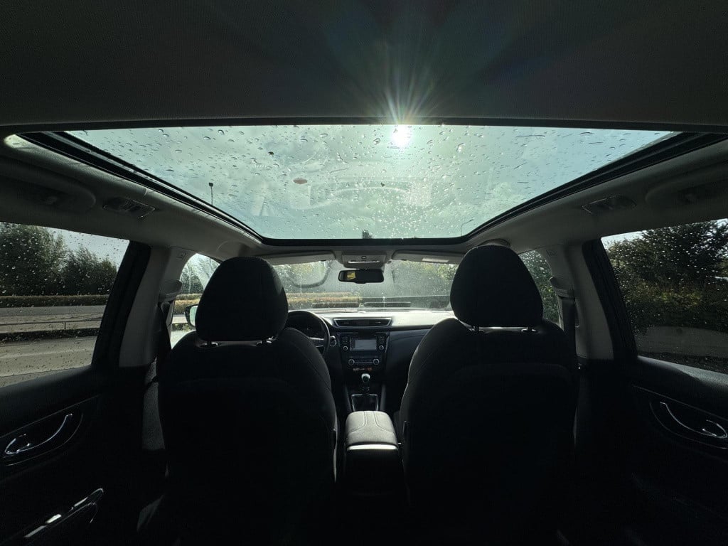 Nissan Qashqai 1.2 n-connecta design pack | trekhaak | panoramadak | naviga