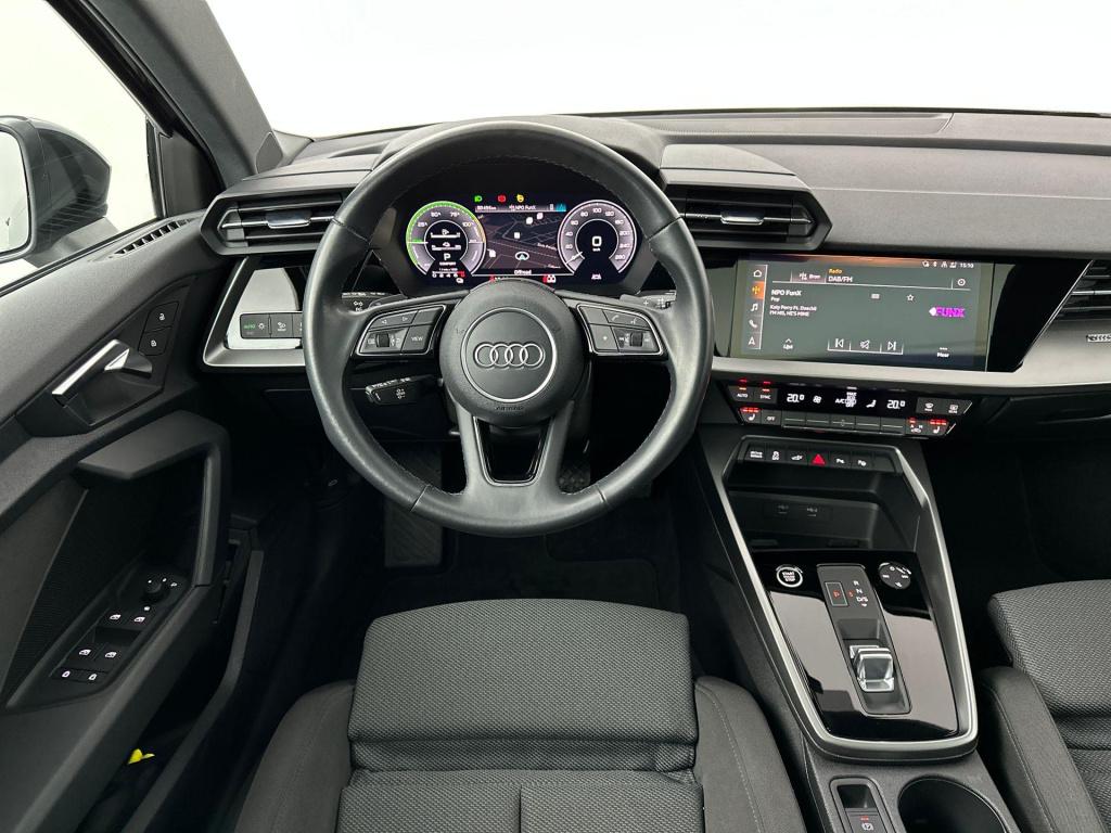 Audi A3 sportback 40 tfsi e s-line pano matrix massage