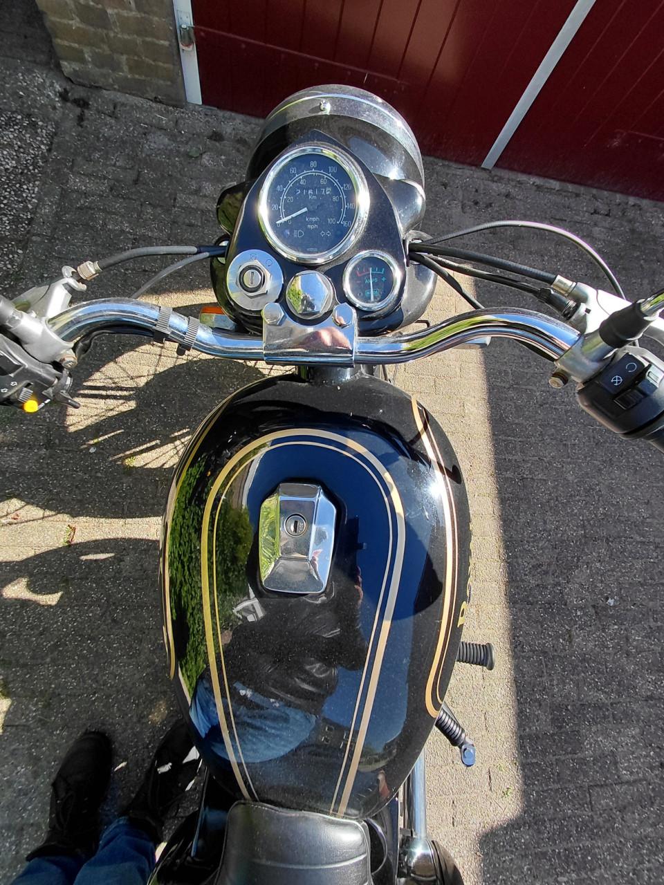 Royal Enfield Bullet 500