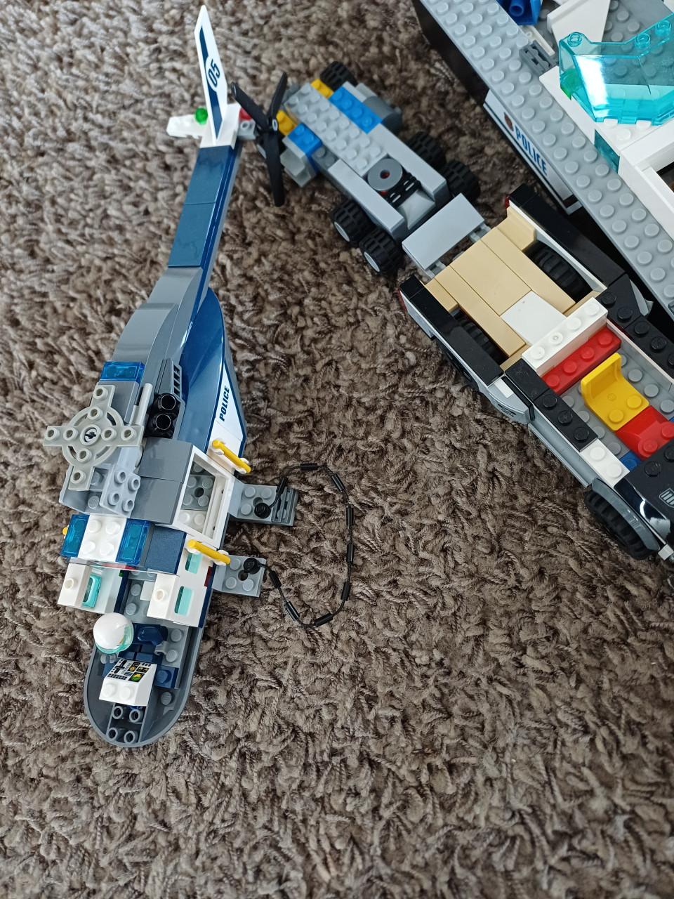 LEGO CITY