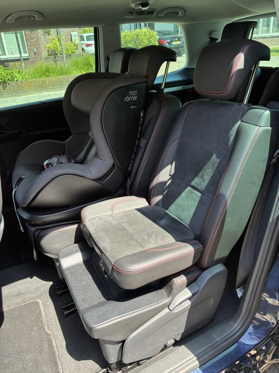 Seat Alhambra FR line 7 pers blauw metallic