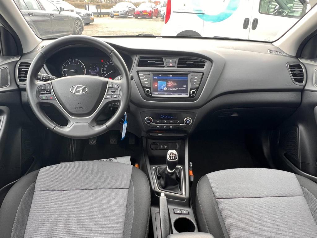 Hyundai I 20 1.0 t-gdi comfort, camera, navigatie, trekhaak enz...