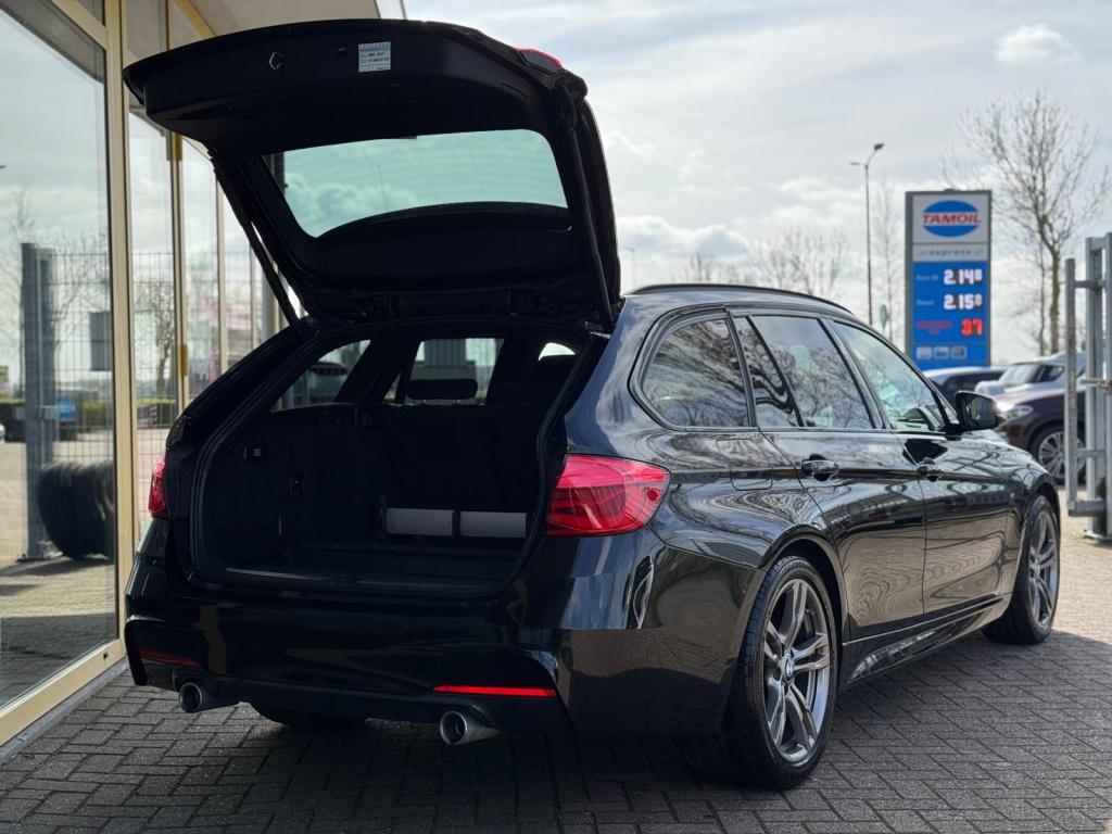 BMW 3-serie touring 318i corp l. exec