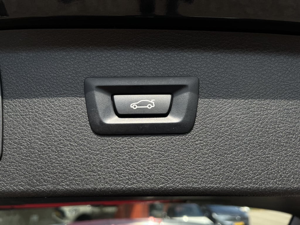 BMW 2-serie active tourer 220i high executive | head-up | navi | camera | l
