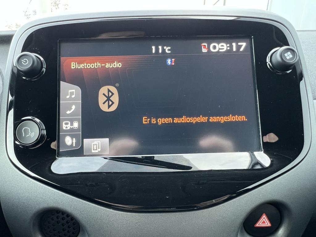 Toyota Aygo 1.0 vvt-i x-joy cabrio | nl auto | dealeronderhouden