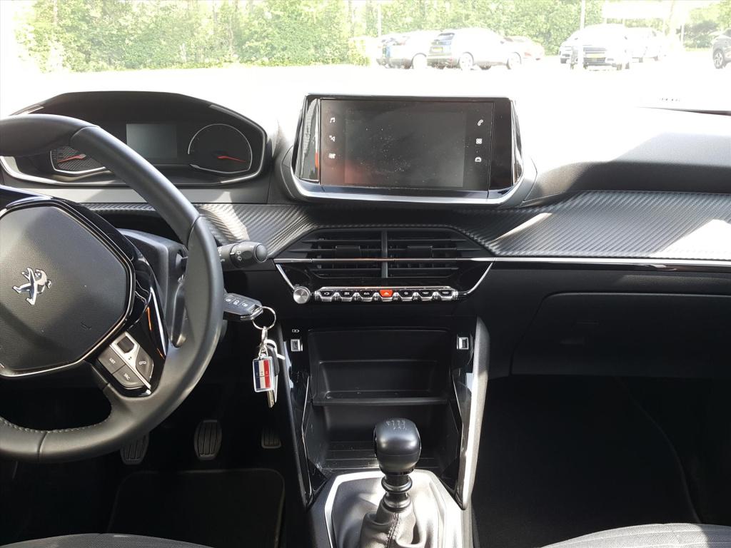 Peugeot 2008 1.2 puretech 100pk active | navigatie | bt | camera achter | p