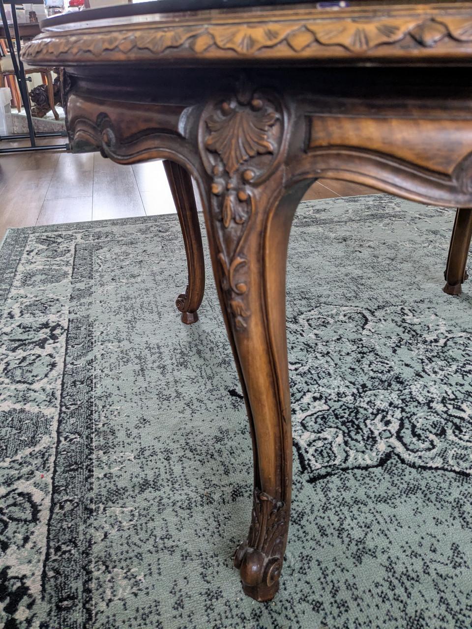 Antieke salontafel