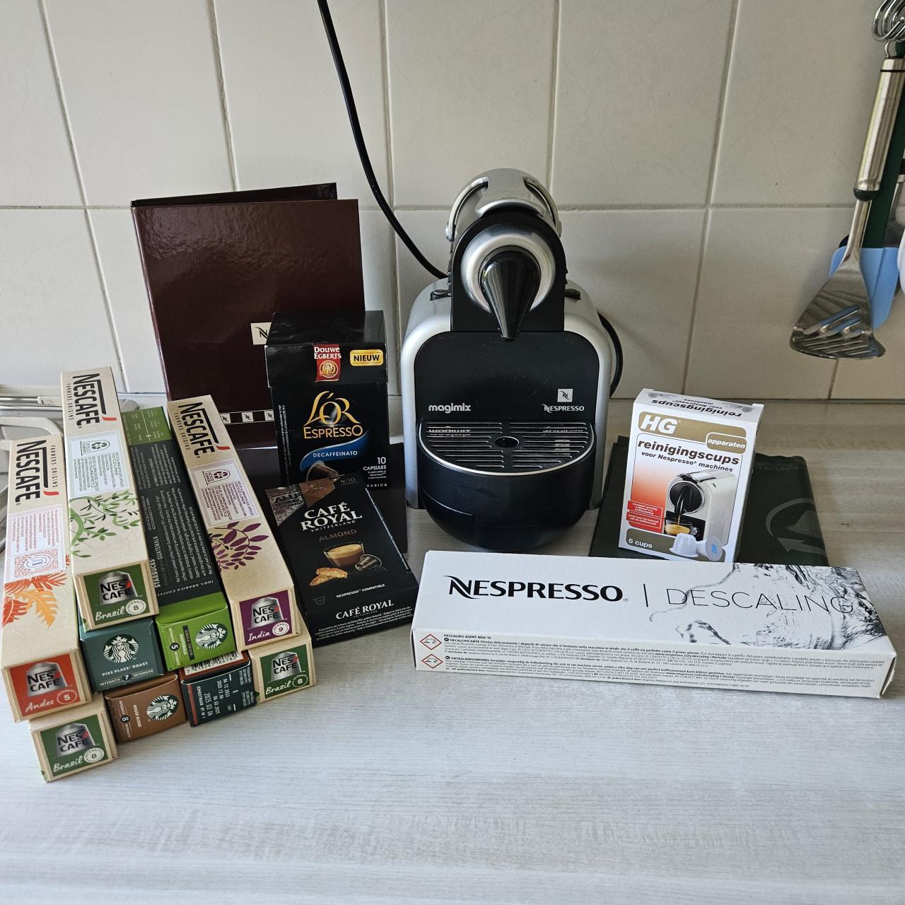 Goed werkend Nespresso koffiezetapparaat met extra's