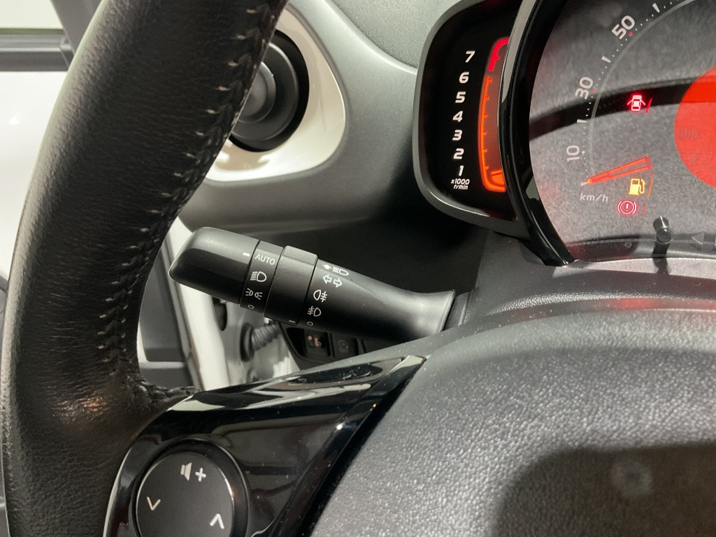 Toyota Aygo 1.0 vvt-i x-joy cabrio | clima | apple carplay |