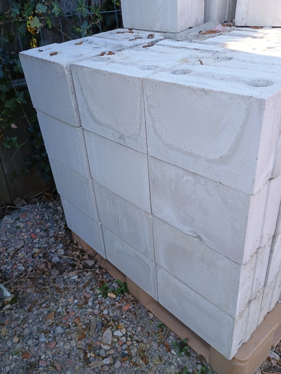 Kalkzandsteen blokken 29,7x15x19,8cm aantal  300 stuks