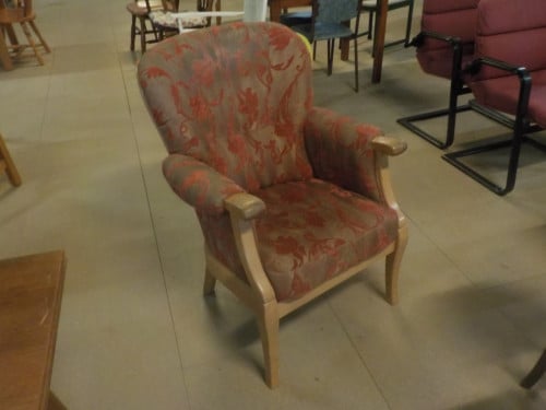 Mooie kwaliteit massief eiken blanke fauteuil in goede staat