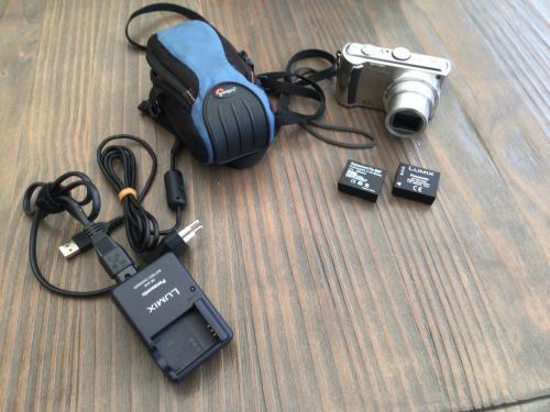 Lumix/Panasonic DMC-T25