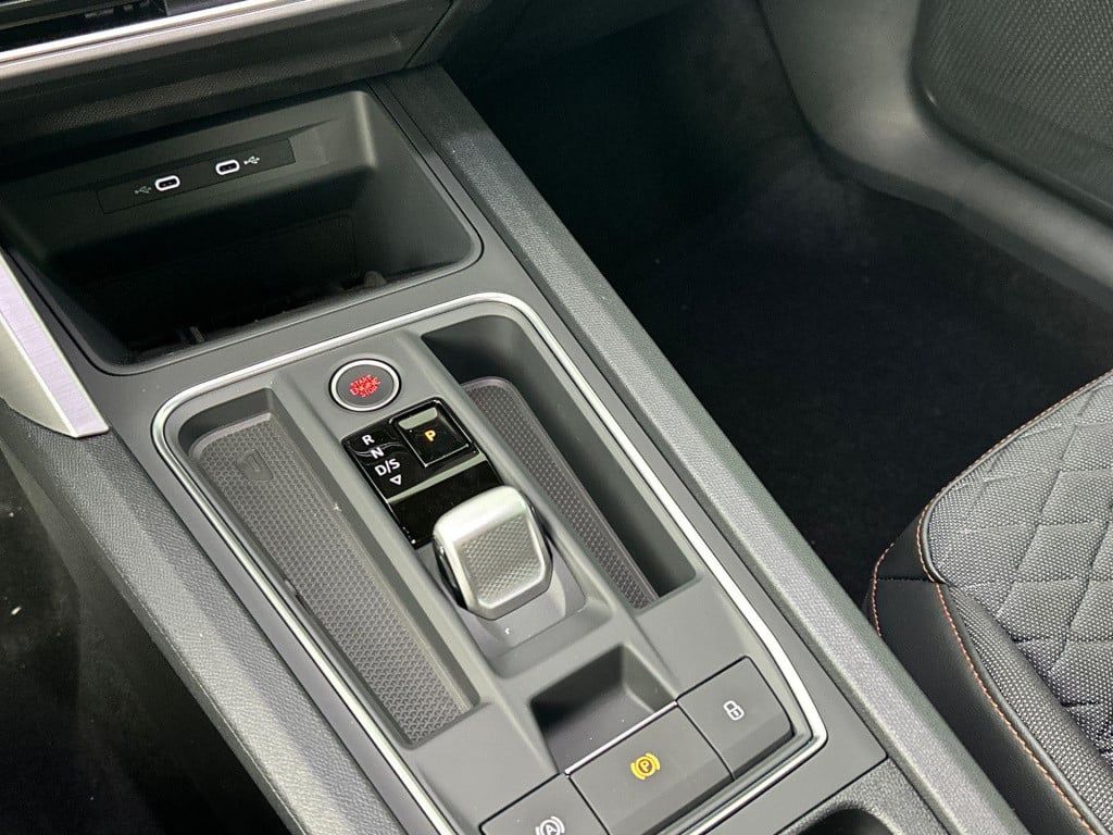 Seat Leon sportstourer fr business 1.5 tsi ehybrid 150kw / 204pk stationw