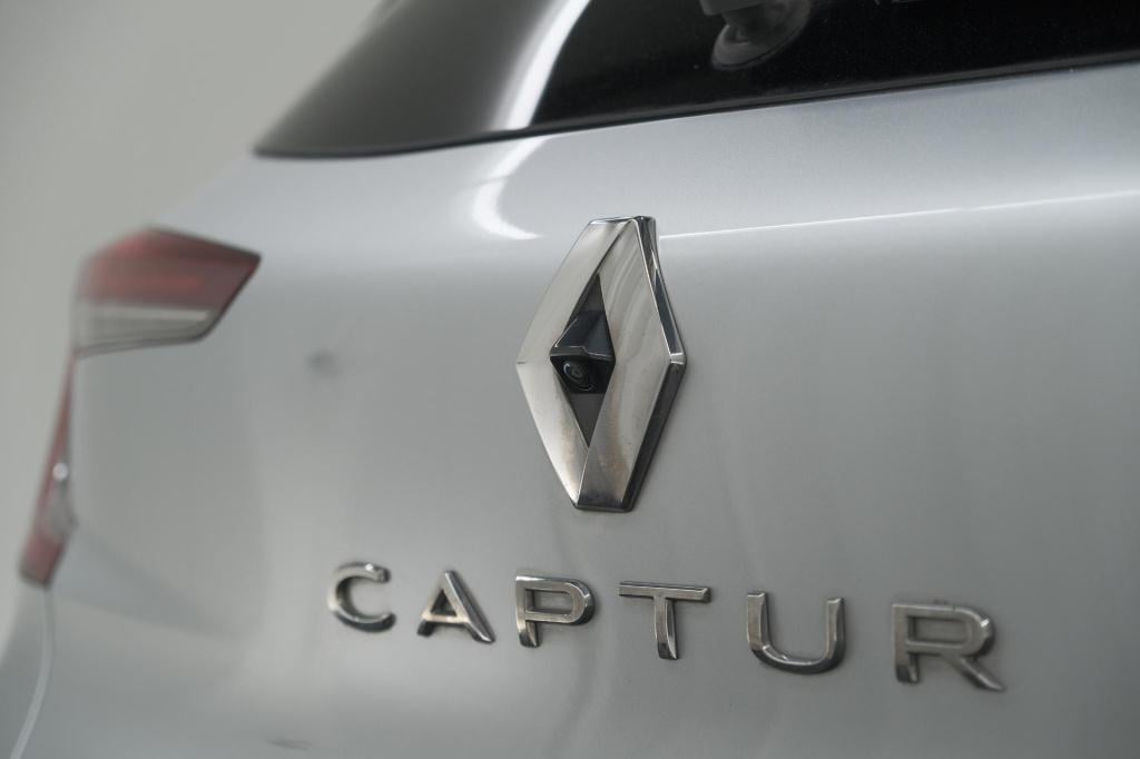 Renault Captur mild hybrid 140 intens | trekhaak | camera | apple carplay |