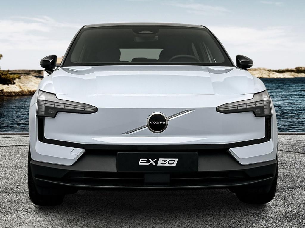 Volvo Ex30 p3 long range plus europa