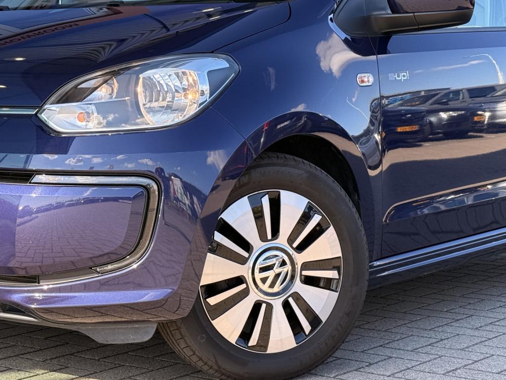 Volkswagen E-up! | pano | stoelverwarming | voorruitverwarming | cruise | d