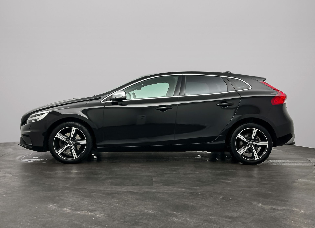 Volvo V40 2.0 T2 R-Design