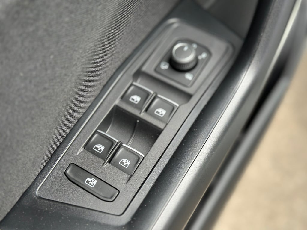 Volkswagen T-roc 1.5 tsi 150pk dsg united | led | camera | virtual cockpit 