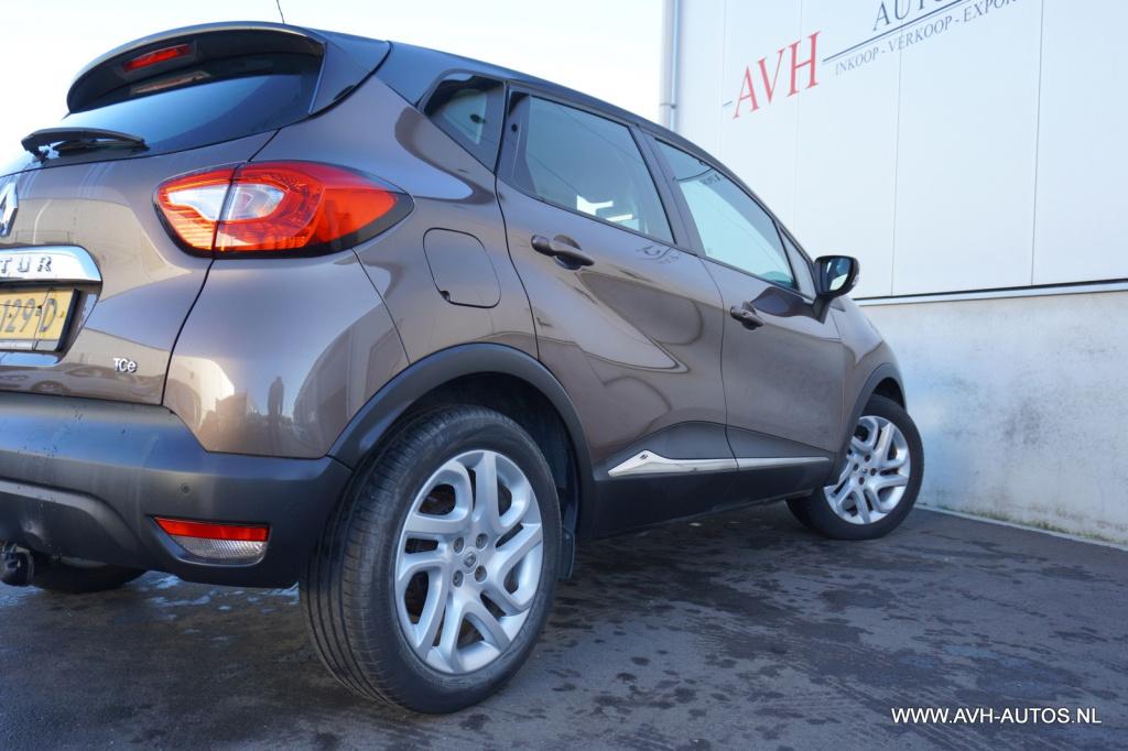 Renault Captur 1.2 tce helly hansen automaat