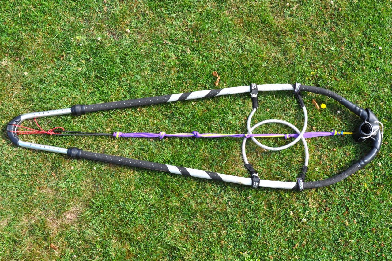 3.7m2 Naish Hokua complete tuigage