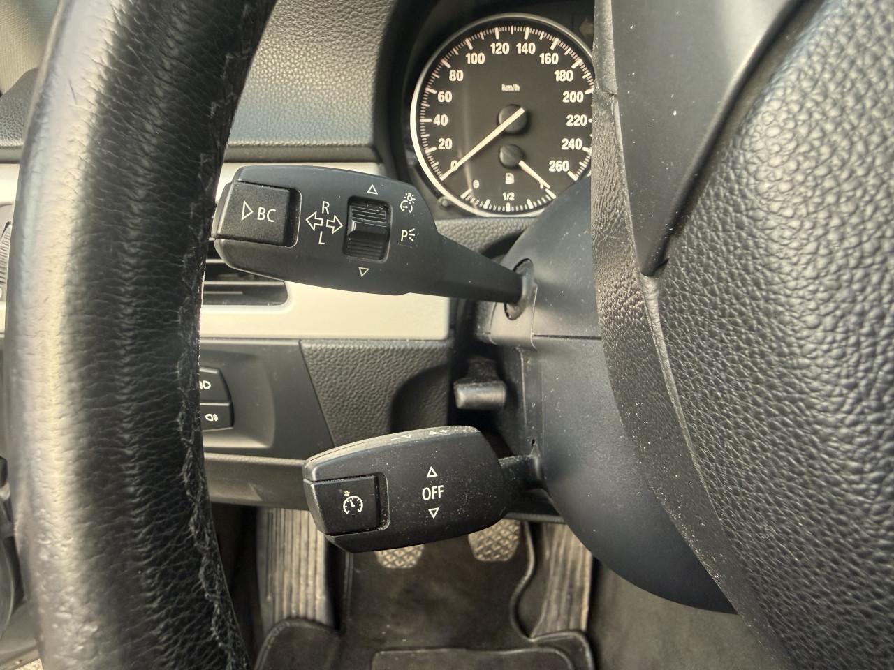 BMW 320i Touring NAP Leder Navi Cruisec.