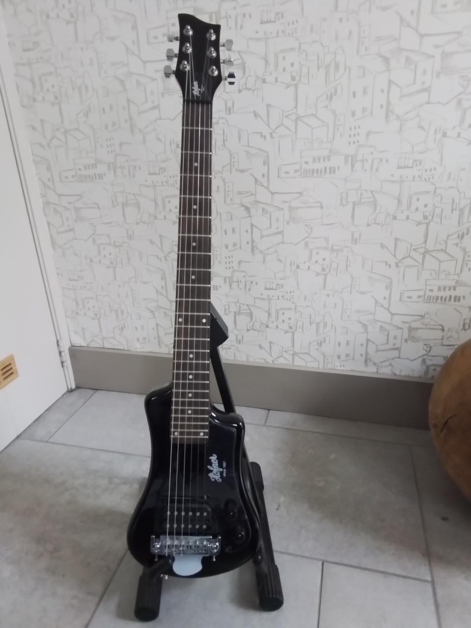 Höfner Shorty electrische reisgitaar