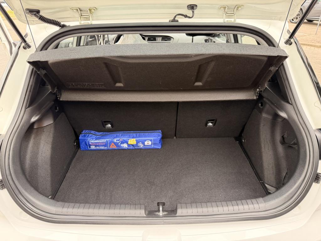 Hyundai I 20 1.0 t-gdi comfort | navigatie | cruise | camera | dealer onder
