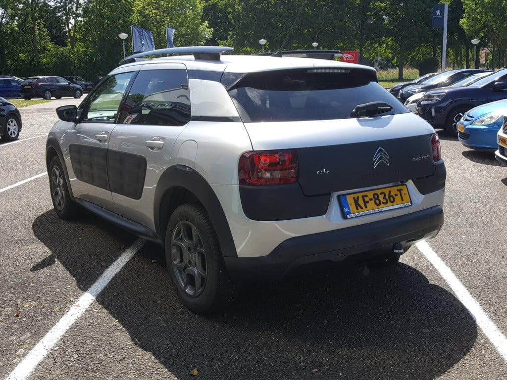 Citroen C4 Cactus vti 82pk airdream shine etg5 automaat navigatie | trekhaa
