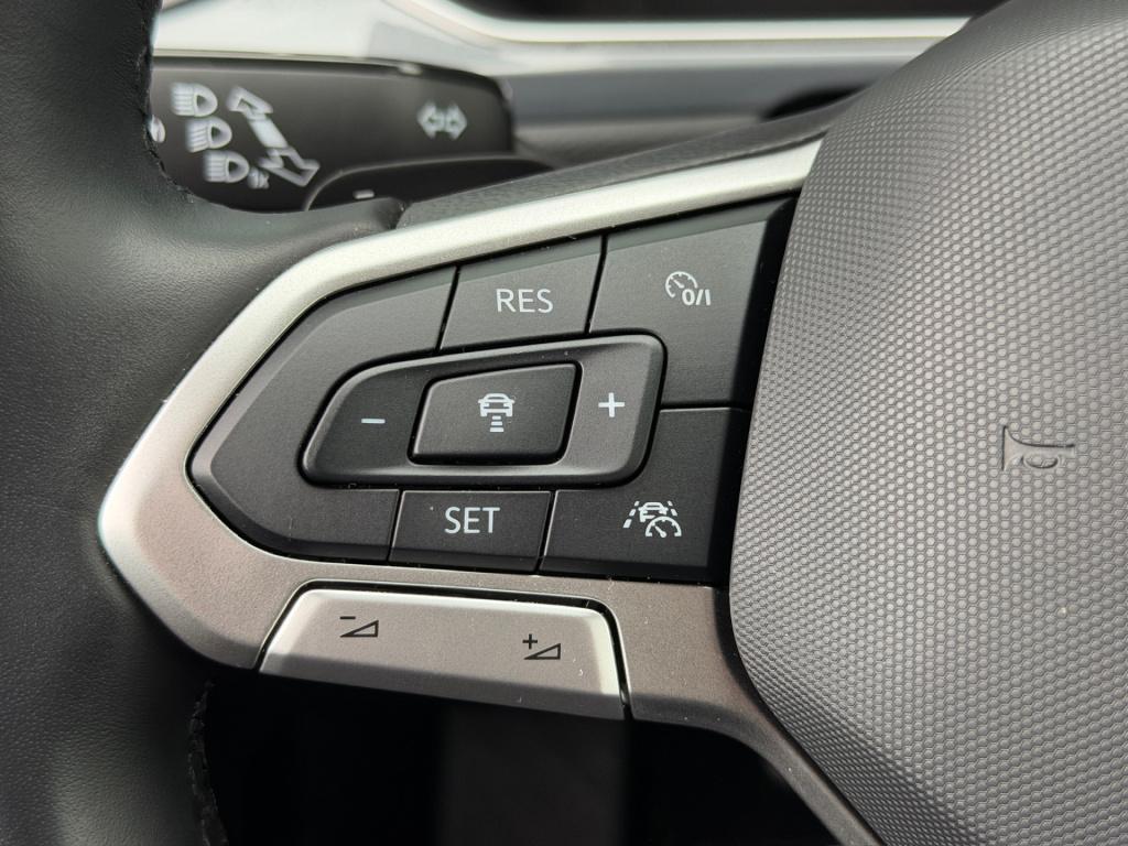 Volkswagen T-roc 1.5 tsi 150pk dsg style | dode hoek | camera | keyless | e