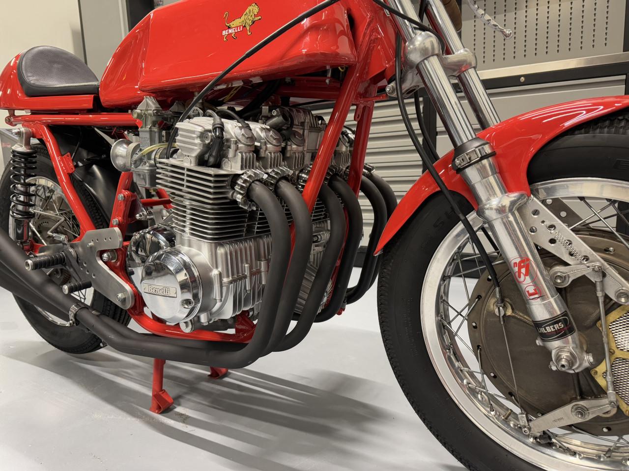 Benelli Sei 900 Classic Racer