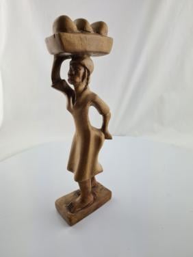 Beeldje Afrikaans houtsnijwerk