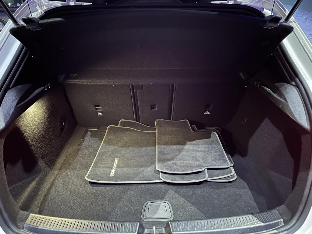 Mercedes-Benz A-Klasse 180 premium plus amg *pano*sfeer*camera*appconnect*