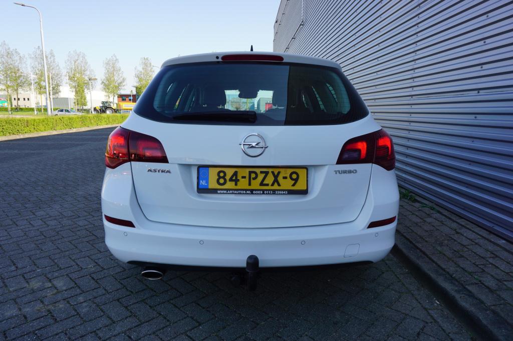 Opel Astra sports tourer 1.4 turbo sport airco / cruise / navi / elektr. ra