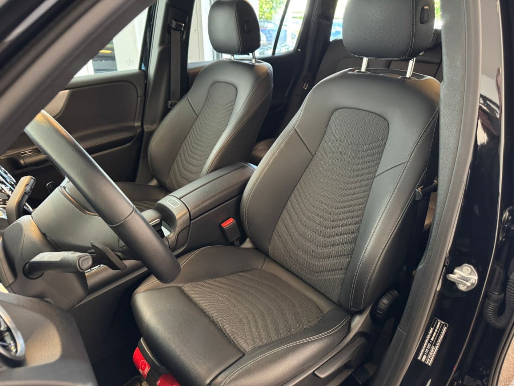 Mercedes-Benz Glb 200 business solution