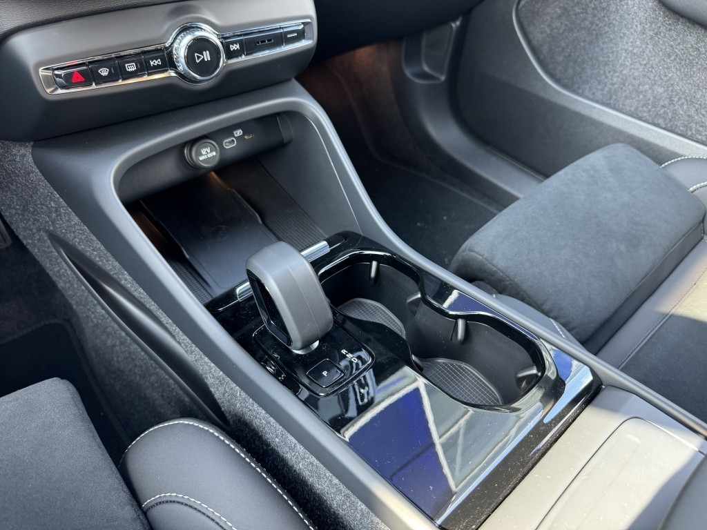Volvo Ex40 extended range plus black edition| 360camera| adap.cruise