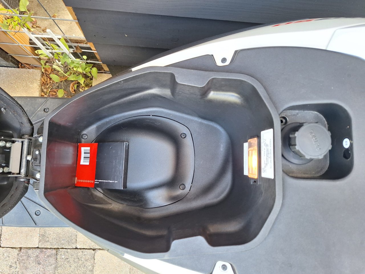 Aprilia SXR 50 scooter (bouwjaar 2023, km 3605)