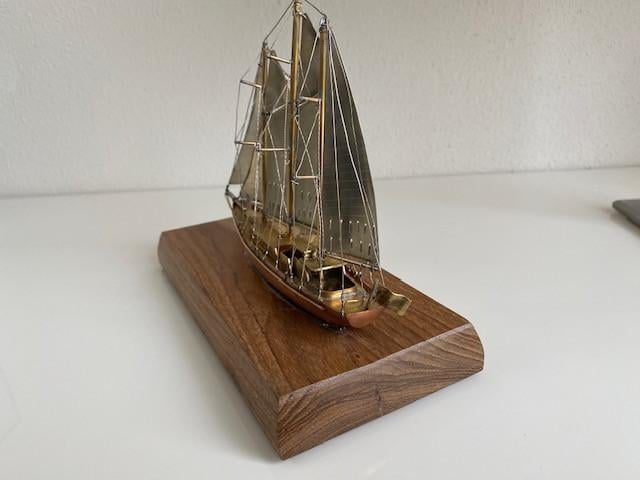 Prachtig model van zeilschip de Eendracht.