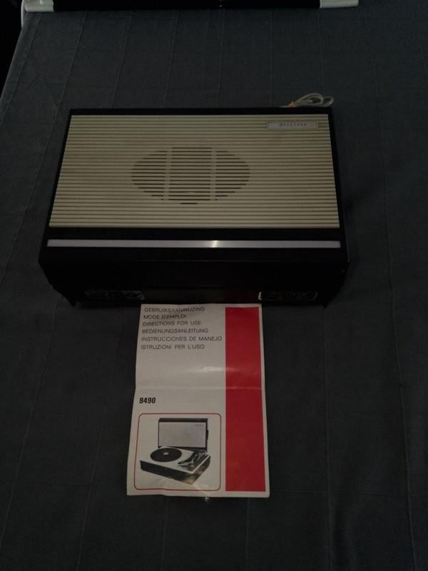 Aristona platenspeler-33/45/75 toeren