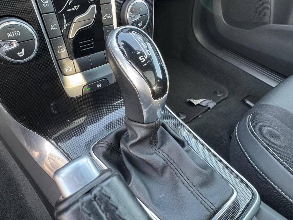 Volvo V40 1.5 t2 edition+