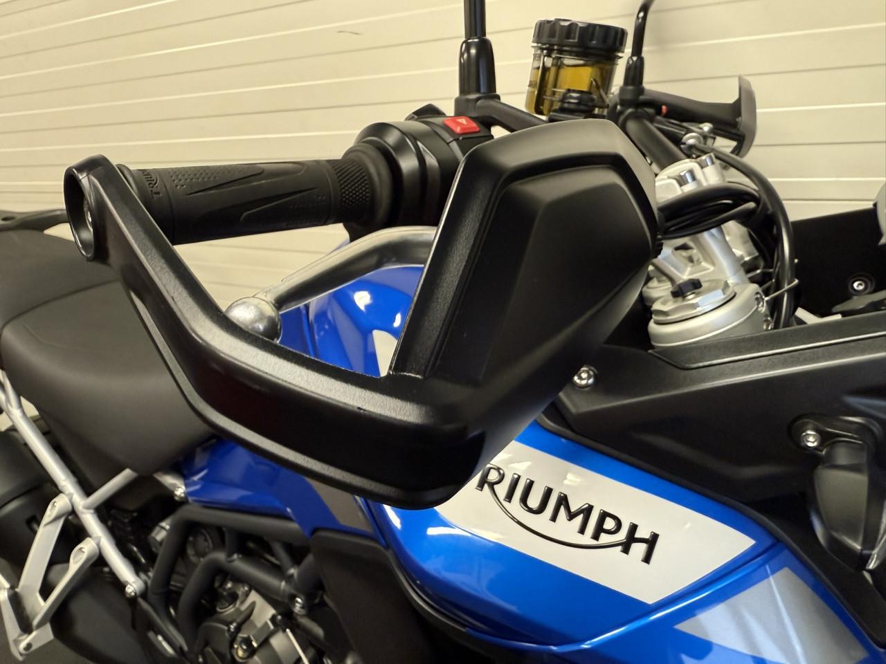 Jonge en zeer nette Triumph Tiger 900 GT Pro slechts 3100km!