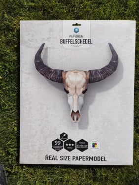 Knutsel een buffel schedel in elkaar met ca 100 onderdelen.