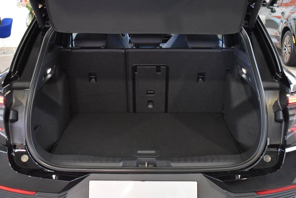 Ford Explorer premium extended range rwd 77 kwh | direct leverbaar | €2000,
